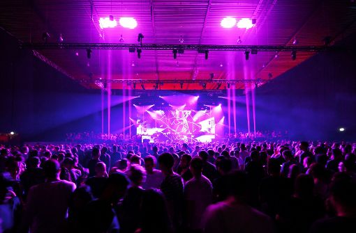 Das Stuttgart Electronic Music Festival  2016 auf der Messe.  Das SEMF ist nach eigenen Angaben das größte Indoor-Technofestival  in Deutschland. Foto: 7aktuell/ Jueptner