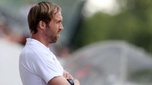 VfB-II-Cheftrainer Andreas Hinkel konnte mit seiner Mannschaft einen 3:1-Erfolg gegen Mannheim feiern. Foto: Pressefoto Baumann