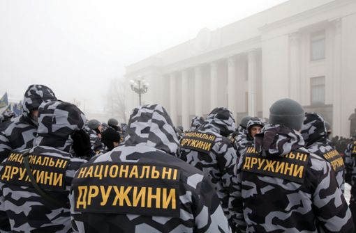 Mitglieder der Natoinalen Miliz im Zentrum Kiews. Mit dem Ausruf des Kriegsrechts wurde ihrem Willen stattgegeben. Foto: Ukrinform