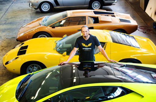 Armin Pohl    hat Lust auf Oldtimer und Sportwagen. Mit seinen Fahrzeugen ist er regelmäßig unterwegs. Foto: Ines Rudel