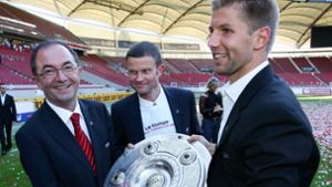 Bild aus erfolgreichen Zeiten: 2007 feierten Erwin Staudt (links) und Thomas Hitzlsperger (rechts) gemeinsam den Meistertitel. Foto: imago/Sportfoto Rudel/imago sportfotodienst