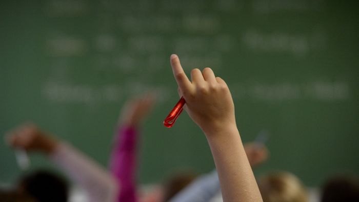 Lehrer überschätzen Jungen in Mathe, Mädchen in Sprache