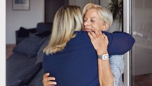 Angehörige müssen sich weniger sorgen und Senioren fühlen sich alleine zu Hause wieder richtig sicher.
