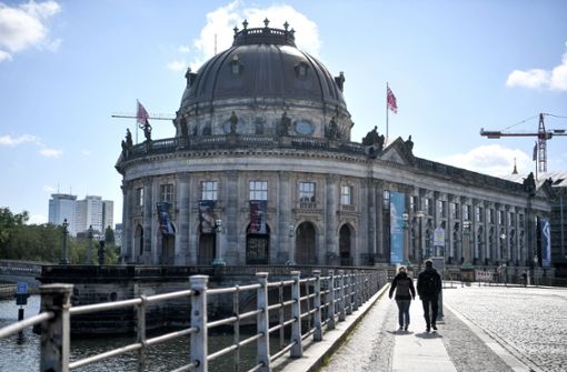 Auch auf der Berliner Museumsinsel (hier das Bode-Museum) ist die lange Schließzeit vorbei. Foto: dpa/Britta Pedersen
