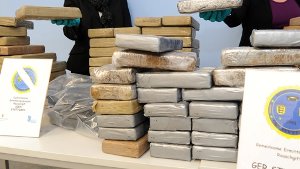 In Irland wurde offenbar bis zu eine Tonne Kokain auf einem Schiff gefunden. Foto: dpa/Symbolbild