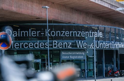Mehrere Standorte von Daimler wurden durchsucht. Ob die Konzernzentrale davon betroffen ist, sagte die Staatsanwaltschaft nicht. Foto: 7aktuell.de/Simon Adomat