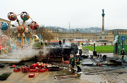 Brände wie im Dezember 2005 auf dem Weihnachtsmarkt will die Stadt vermeiden. Foto: factum