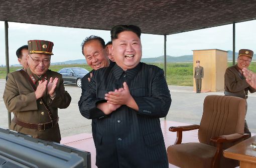 Kim Jong Un strebt ein „Kräftegleichgewicht“ mit den USA an. Foto: KCNA via KNS