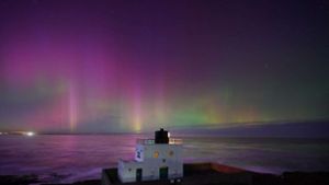 Eine besondere Form von Polarlichtern war in der Nacht zum Montag in Großbritannien zu sehen. Foto: © Owen Humphreys/PA Wire/dpa