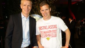 VfB-Sportvorstand Jan Schindelmeiser (links) und Trainer Hannes Wolf haben sich bereits zum ersten Saisonspiel des VfB in Berlin geäußert. Den Spielplan des VfB gibt es in unserer Bildergalerie. Foto: Pressefoto Baumann