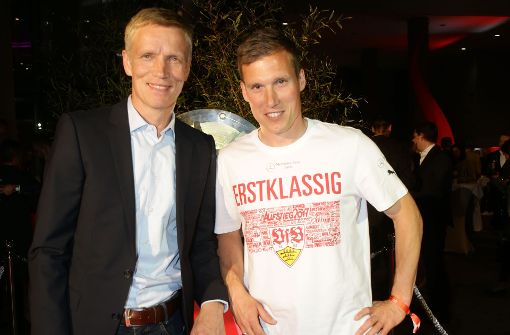 VfB-Sportvorstand Jan Schindelmeiser (links) und Trainer Hannes Wolf haben sich bereits zum ersten Saisonspiel des VfB in Berlin geäußert. Den Spielplan des VfB gibt es in unserer Bildergalerie. Foto: Pressefoto Baumann