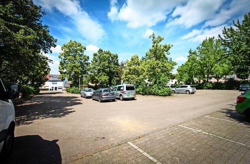 Der Parkplatz an der Brucknerstraße  soll Bauplatz werden. Foto: factum/Granville