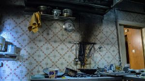 Das Feuer in der Küche breitete sich schnell aus. Foto: SDMG
