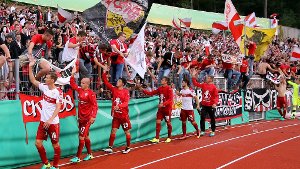 In Homburg waren rund 3000 VfB-Fans zu Gast – in Sandhausen werden es noch viel mehr. Foto: Baumann