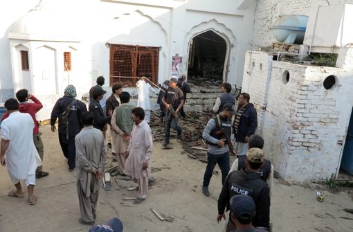 Bei einem Anschlag auf eine Moschee in Pakistan sind mindestens 20 Menschen getötet worden. Foto: EPA