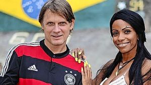 Bernhard Weber alias MC Gringo singt in Rio „Deutscher Fußball ist geil“ Foto: StN