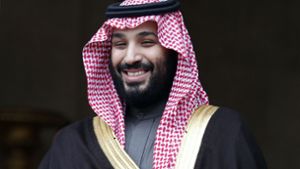 Hinter diesem Lächeln des saudischen Kronpronzen Muhammed bin Salman verbirgt sich ein skrupelloser Herrscher, der gnadenlos mit seinen Feinden und Kritikern umgeht. Foto: AP