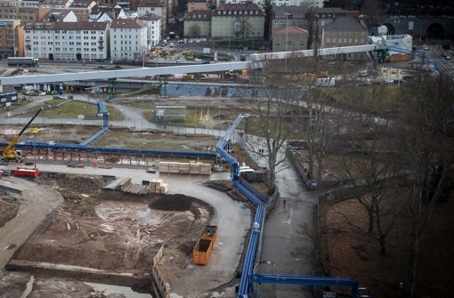 An einer Ecke des Schlossgartens sind Platanen den neuen SSB-Tunneln im Weg. Die Bäume werden versetzt Foto: Lichtgut/Achim Zweygarth