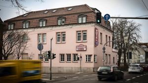In dem ehemaligen Hotel Gambrinus in der Möhringer Landstraße in Vaihingen will das Jugendamt künftig 28 jugendliche Flüchtlinge unterbringen Foto: Lichtgut/Achim Zweygarth
