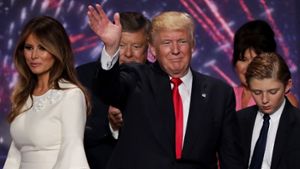 Donald Trump mit Ehefrau Melania und Sohn Barron auf dem Parteitag der Republikaner in Cleveland Foto: Getty