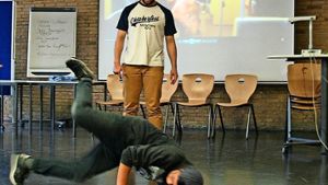 Organisiert vom Stadtjugendring, haben 12- bis 17-Jährige  ein Programm aus Hip-Hop, Breakdance und Theater-Elementen erarbeitet Foto: Susanne Müller-Baji