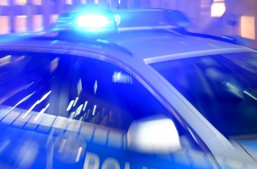 Ein 19-Jähriger ist in der Nacht auf Samstag in Kirchheim/Teck von Unbekannten brutal attackiert worden. Foto: dpa