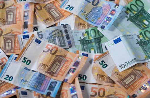 Die Einnahmen aus der Gewerbesteuer liegen in Waiblingen um einige Millionen Euro höher als gedacht. Foto: dpa/Jens Büttner