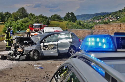 Die Polizei musste die Haubersbronner Umfahrung nach dem Unfall für längere Zeit absperren. Foto: 7aktuell.de/Kevin Lermer