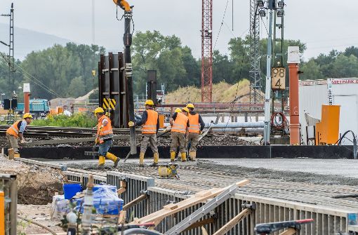 Die Rheintalstrecke ist seit dem 12. August wegen einer Baupanne gesperrt. Foto: dpa