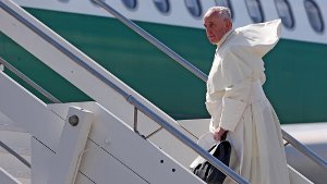 Papst Franziskus auf Reisen – islamistische Terroristen wollen ihn töten Foto: dpa