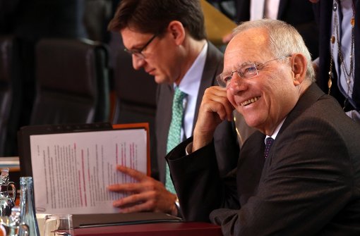 Wolfgang Schäuble (CDU) hat gut Lachen: Er hat gute Neuigkeiten. Foto: Getty Images Europe