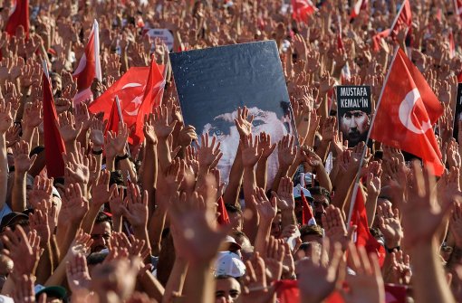 Der türkische Präsident fordert in einem ARD-Interview die Todesstrafe einzuführen - weil es das Volk so wolle. Foto: AFP