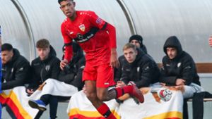 Der früh eingewechselte Neuzugang Noah Ganaus brachte den VfB II in Mainz in Führung – am Ende setzte es dennoch eine 1:2-Niederlage. Foto: Baumann/Alexander Keppler