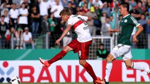 Simon Terodde und der VfB Stuttgart bezwingen den FC 08 Homburg. Foto: Pressefoto Baumann