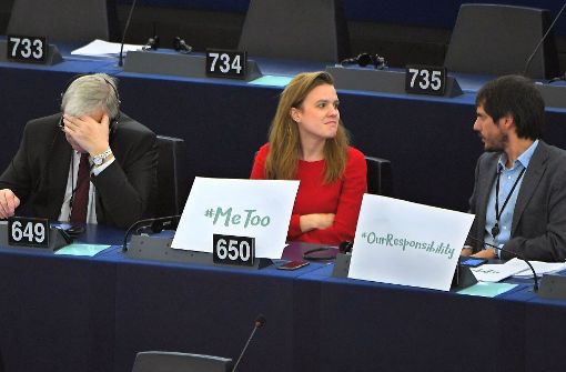 Die grüne Europaabgeordnete Terry Reintke positioniert sich bei einer Debatte im EU-Parlament als Unterstützerin des digitalen #metoo-Aufschreis. Foto: AFP