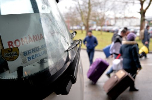 Viele Zuwanderer aus  Rumänien kommen mit dem Bus Foto: dpa