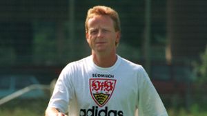 Ein Bild aus alten Tagen: Rolf Fringer war von 1995 bis 1996 Trainer des VfB Stuttgart. Foto: dpa
