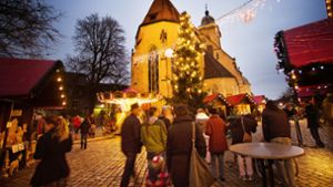 Auf den Weihnachtsmärkten in den Orten rund um Esslingen, wie zum Beispiel in Nürtingen,  herrscht weniger Trubel. Foto: InesRudel