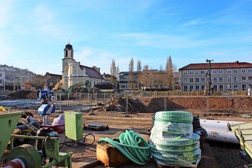 Im Oktober  2015   wurde mit  der Beseitigung der Altlasten auf dem  Gelände des Schoch-Areals begonnen. Foto: Archiv Georg Friedel