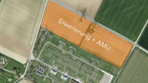 TransnetBW will auf der orangenen Fläche das Umspannwerk erweitern und ein Autarkes Mobiles Umspannwerk (AMU) errichten. Foto: LHS Stuttgart, Stadtmessungsamt