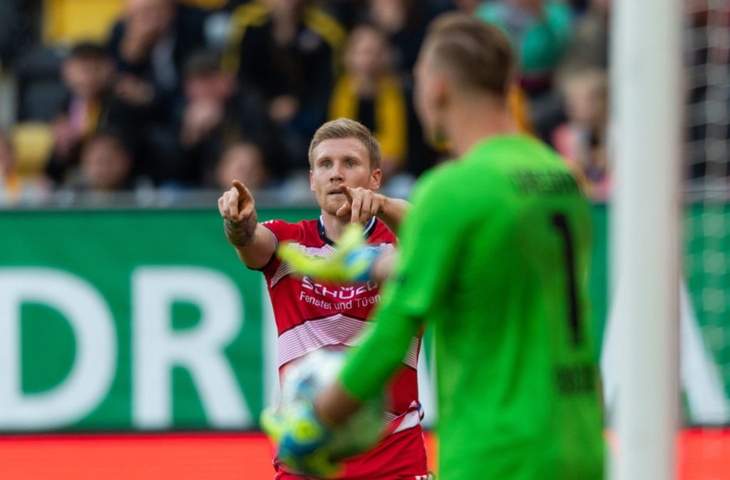 Arminia Siegt Bei Dynamo Dresden Bielefeld Gewinnt Und Zieht Am