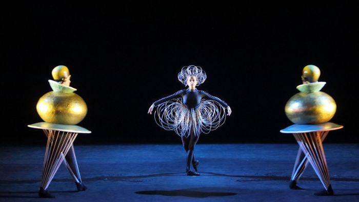 „Das Triadische Ballett“ kehrt ins Theaterhaus zurück
