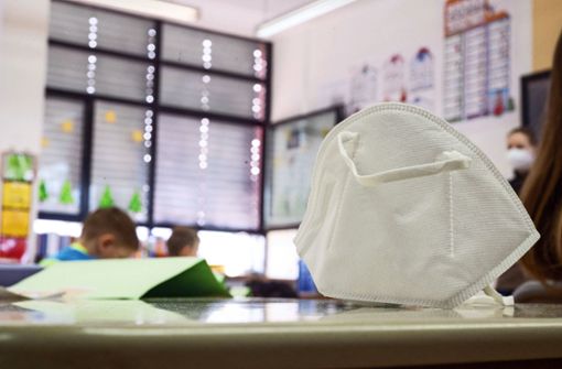 Nur noch in dieser Woche ist die Maske im Klassenzimmer Pflicht. Foto: dpa/Sebastian Gollnow