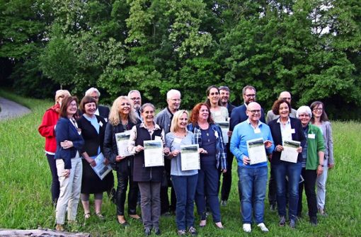 16 Männer und Frauen werden in Zukunft spannende Führungen zum Neckar anbieten. Foto: Umweltakademie Baden-Württemberg