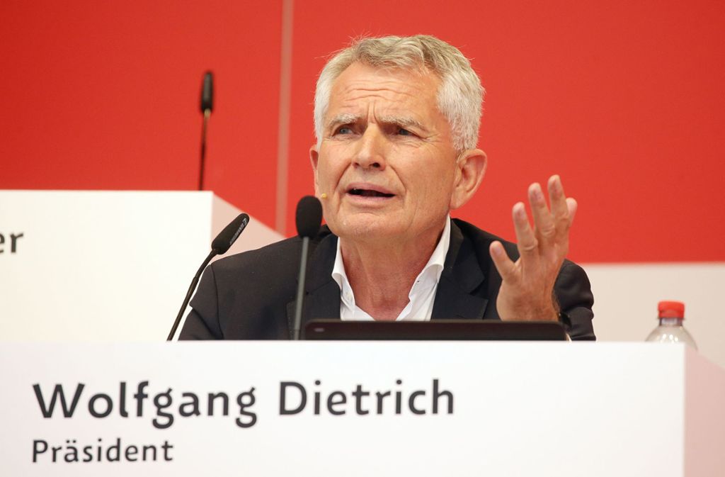 Wolfgang Dietrich gerät in Erklärungsnot Der zurückgetretene VfB-Präsident soll nicht die Wahrheit gesagt haben.