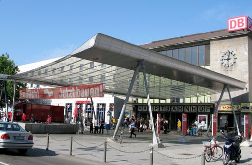 Die Bauarbeiten am Ulmer Hauptbahnhof dauern an. (Symbolbild) Foto: dpa