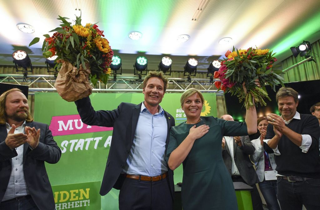 Ludwig Hartmann und Katharina Schulze lassen den grünen Teppich fliegen.