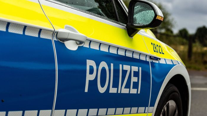 Nach Flucht mit Tempo 300: Polizei kennt Autobahnraser