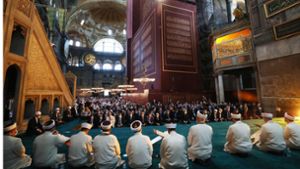 Ab Januar kostet der Eintritt in die Hagia Sophia  wieder Eintritt – jedoch nicht für alle. Foto: AFP/Mustafa Kamaci