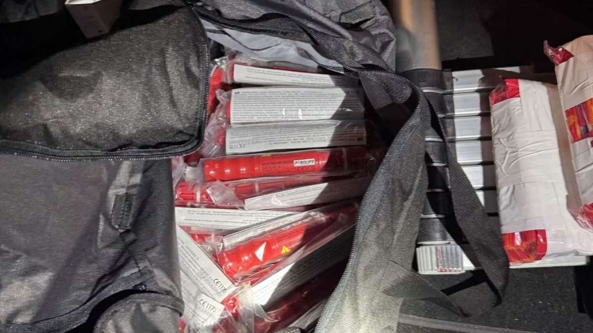 Polizei ermittelt - Vor Europa-League Spiel in Basel: VfB-Fans mit ...